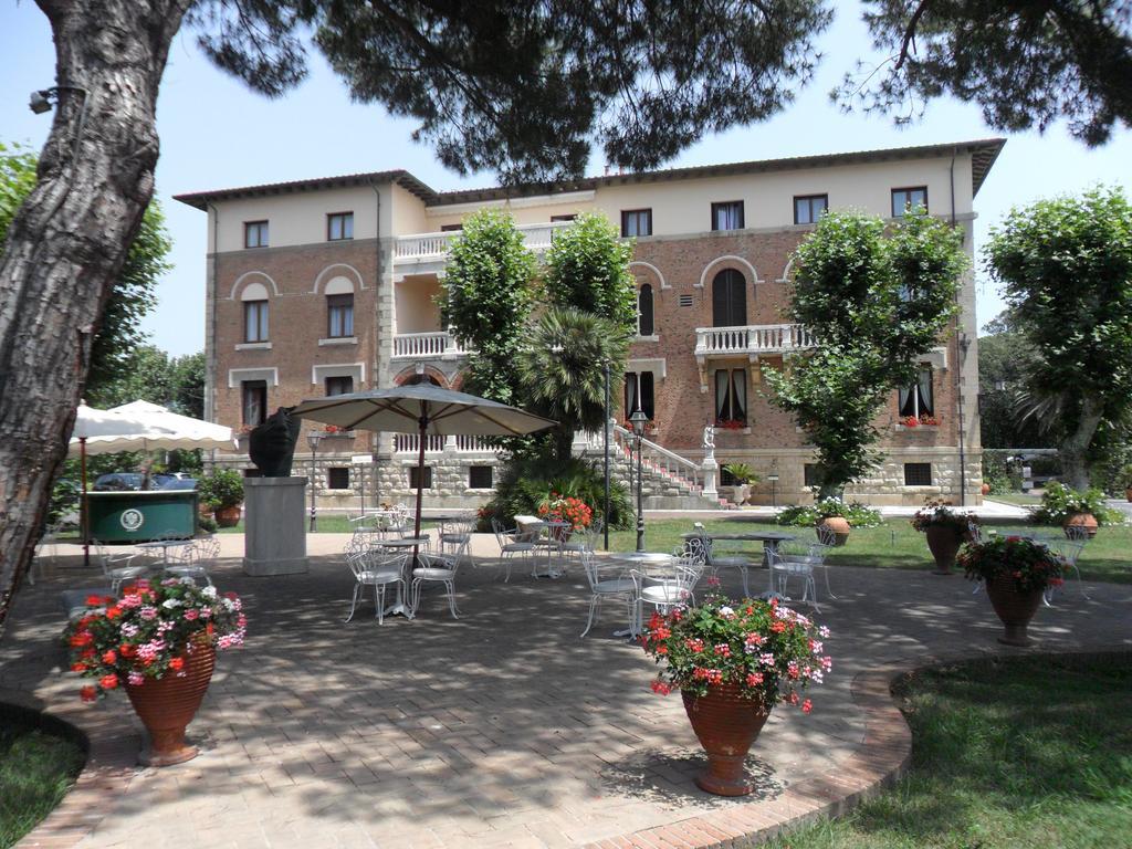 Park Hotel Villa Ariston Lido di Camaiore Buitenkant foto